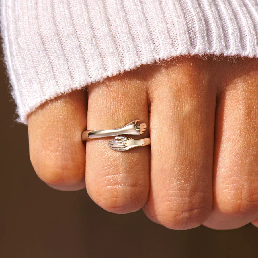 Adjustable Hug Ring