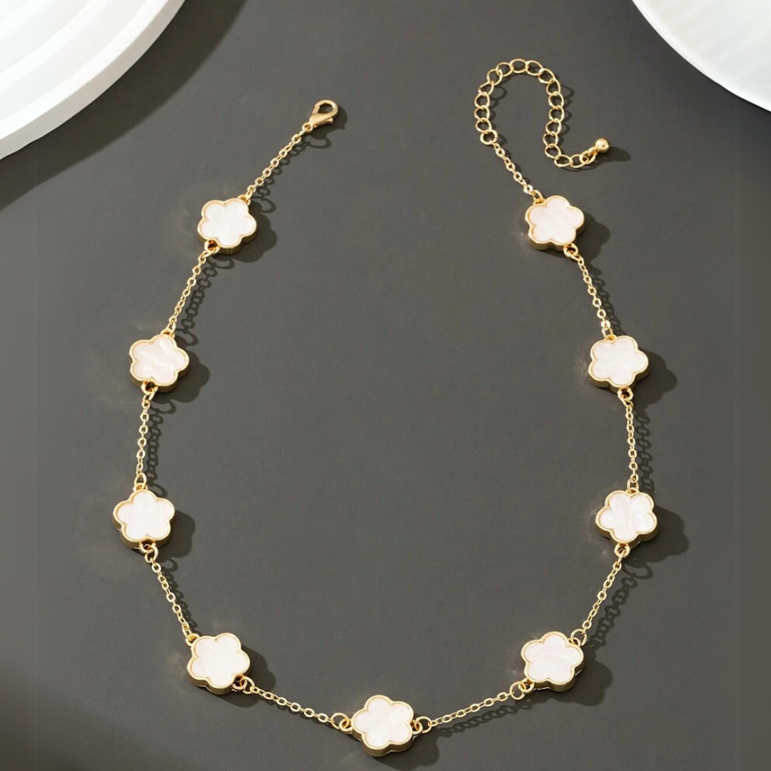 Aura Clover Necklace