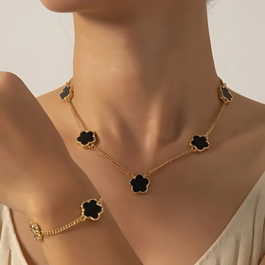 Aura Clover Necklace