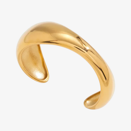 Nora Sculpted Gold Bangle