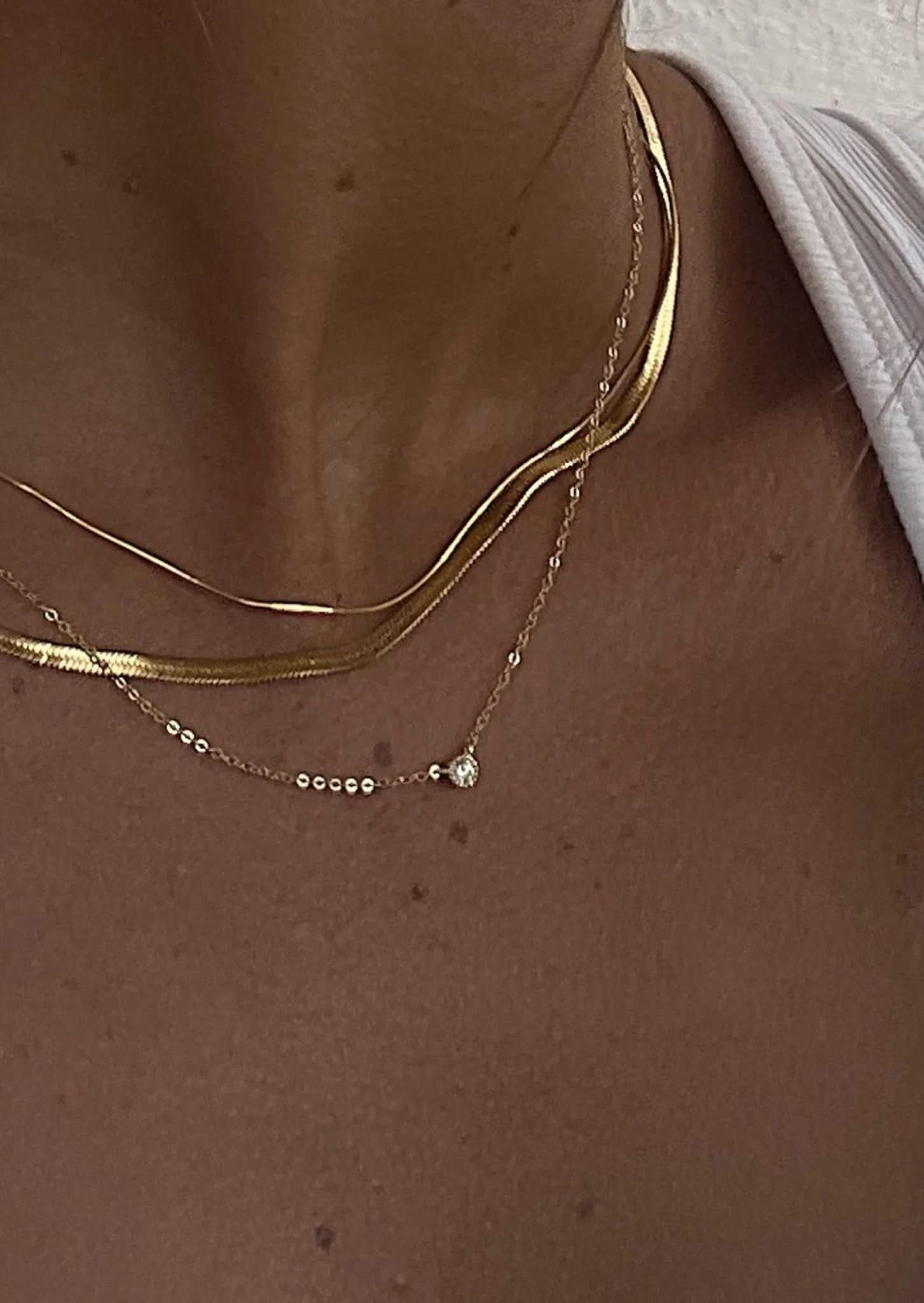 Noa Solitaire Necklace